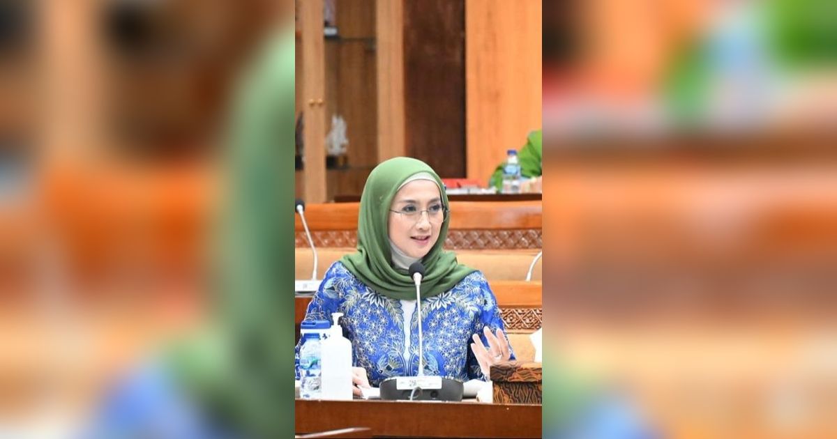 Dulu Tinggal di Gang Sempit, Janda Kaya ini Jadi Anggota DPR, Hartanya Rp11 Miliar Rumahnya Istana