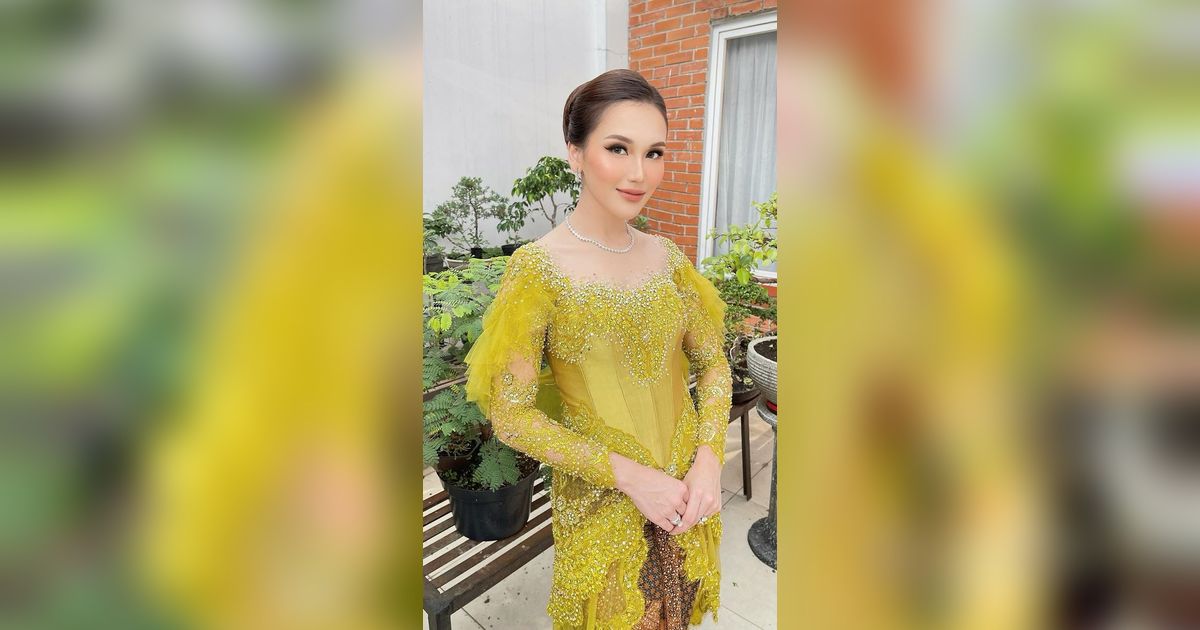 Ayu Ting Ting Dirias Bak Putri Jawa, Disebut This is The Best Makeup