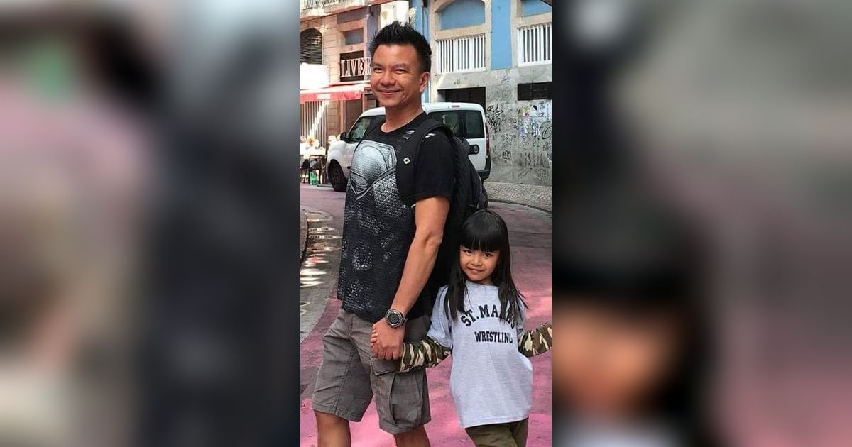 Potret Pertemuan Haru Jerry Aurum, Mantan Suami Denada, dan Putrinya Setelah 4,5 Tahun Terpisah