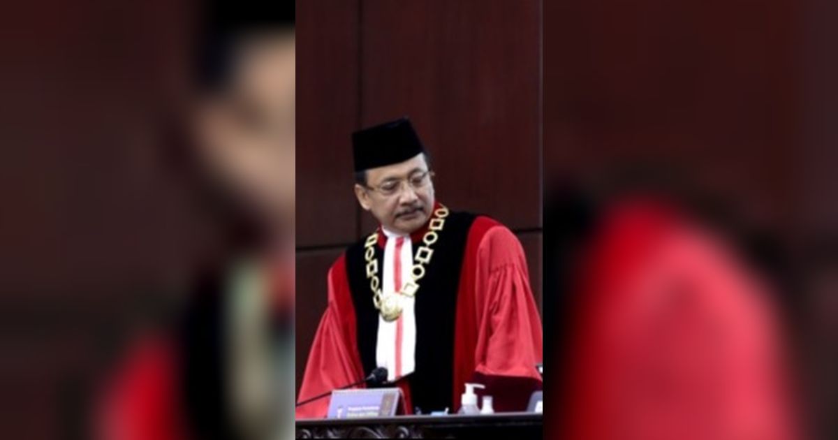 Resmi Gantikan Anwar Usman Jadi Ketua MK, Ini Perjalanan Kehakiman Suhartoyo