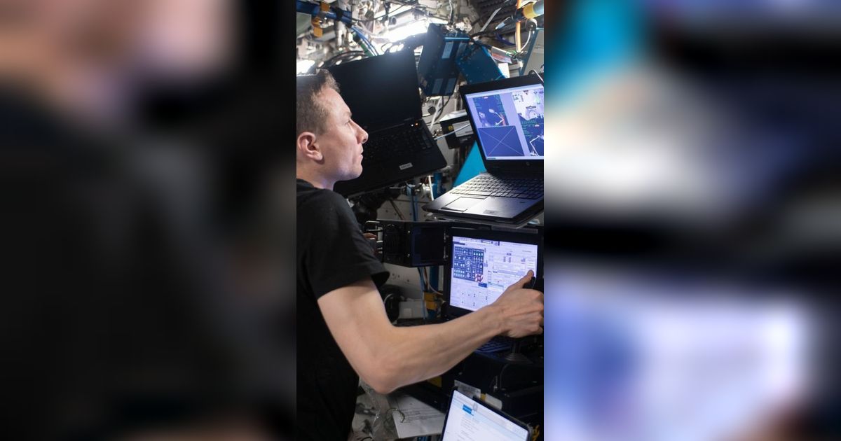 Begini Cara Astronot Menelpon Keluarganya di Bumi, Ada yang Unik dalam Prosesnya