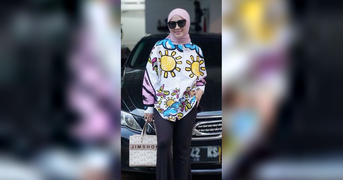 10 Adu Gaya Okie Agustina VS Kee Yunita, Diduga Selingkuhan Gunawan Dwi, Lebih Cantik Istri Sah?