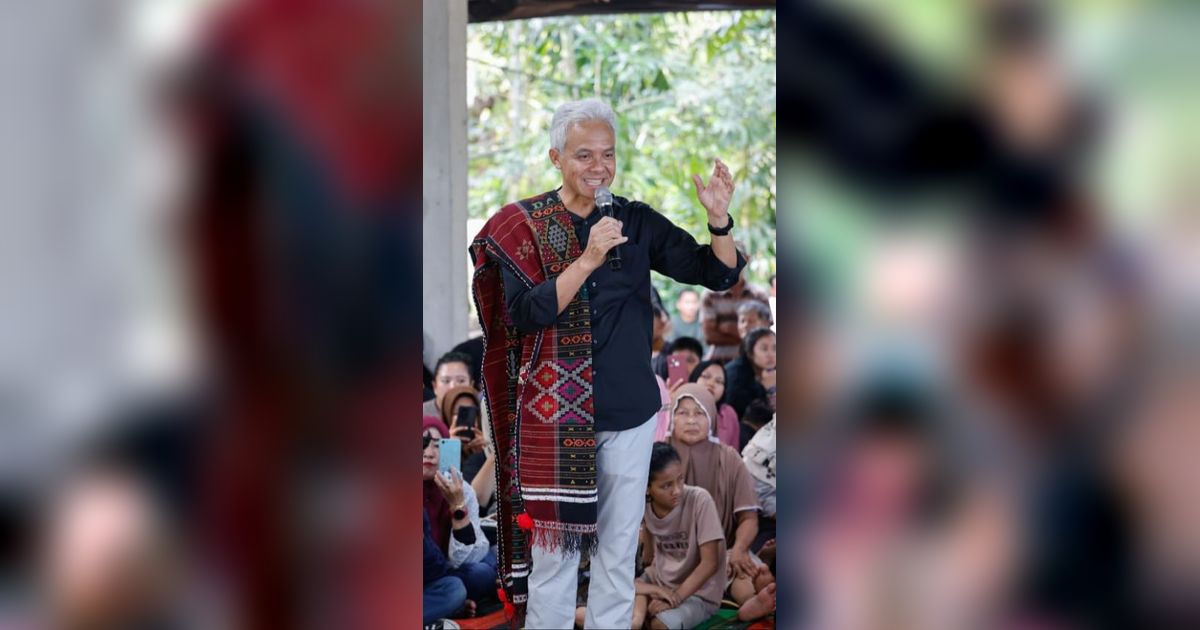 Capres Ganjar Pranowo Singgung KKN dan Masa Jabatan Presiden Dua Periode di Depan Pendukungnya