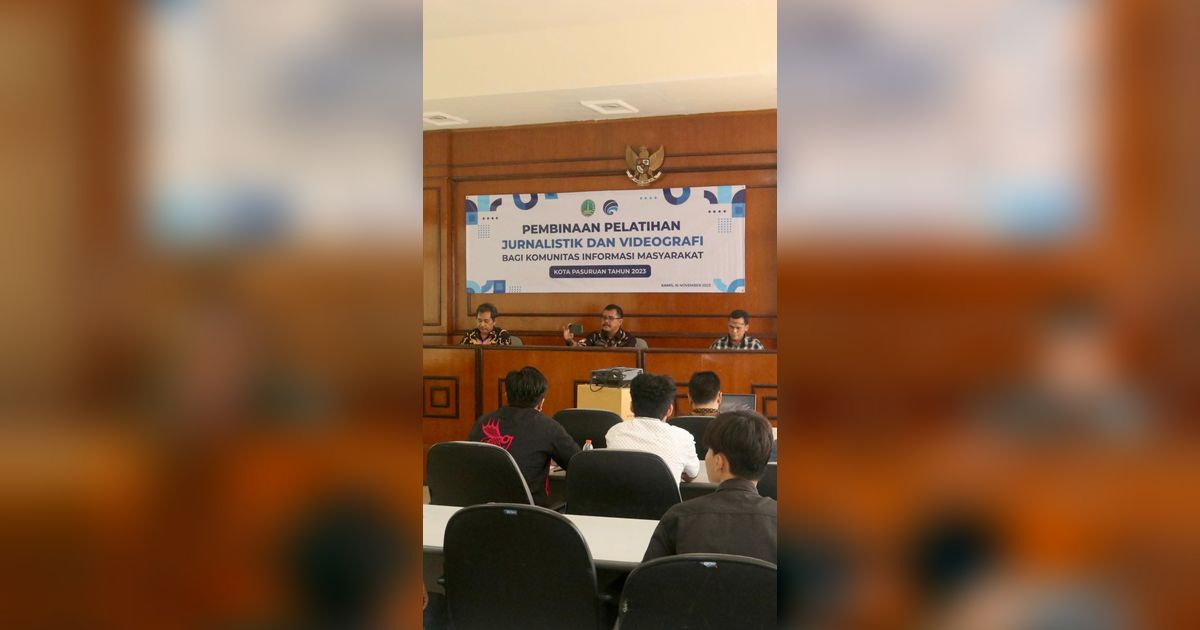 Diskominfotik Kota Pasuruan Gelar Pembinaan Pelatihan Jurnalistik dan Videografi