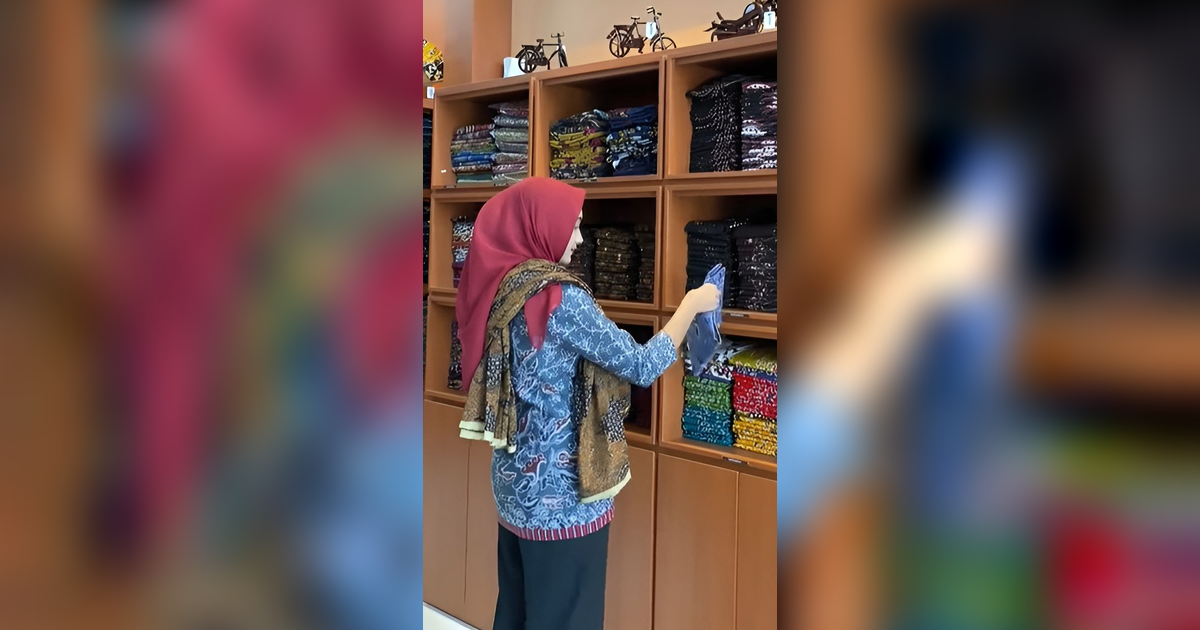 Viral Kain Gendongan Jarik Bayi Sultan, Harganya Rp2,7 Juta
