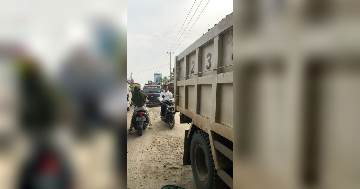 Nestapa Warga Parung Panjang: Jalan Rusak, Pasrah Lihat Truk Melintas Hingga Hirup Udara Kotor