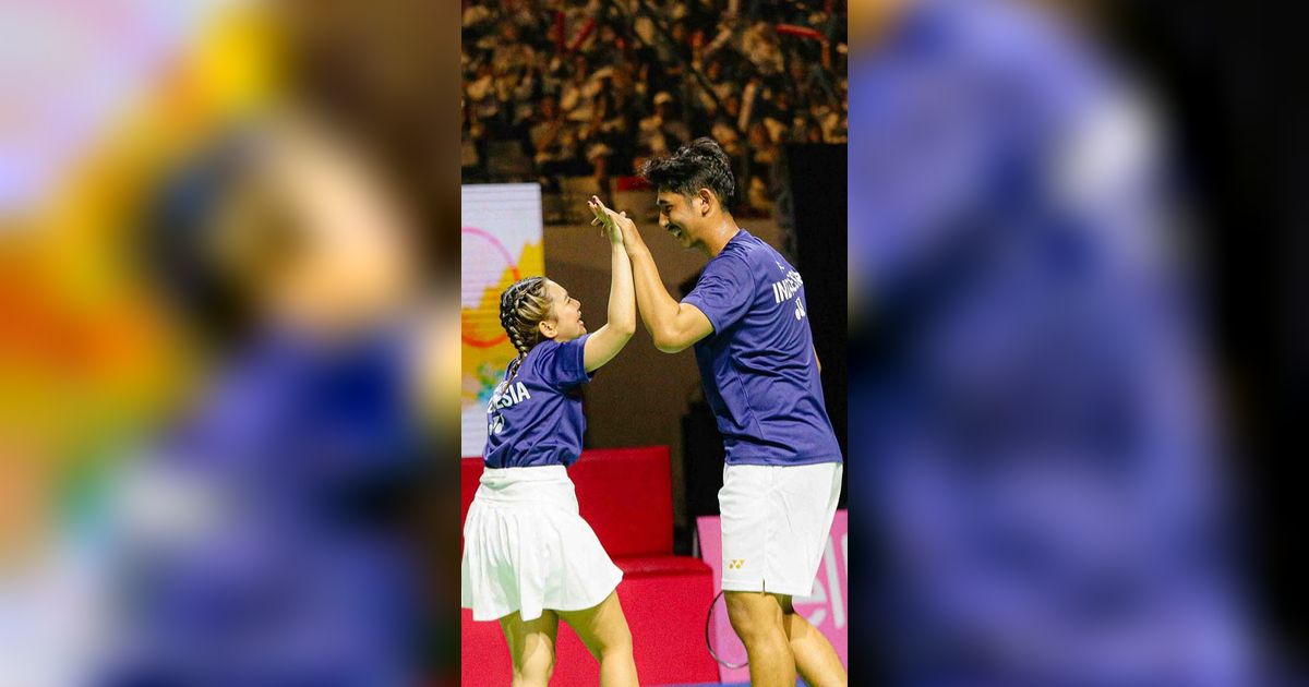 FOTO: Momen Manis Arya Saloka-Ziva Magnolya Sabet Juara Tepok Bulu 2023