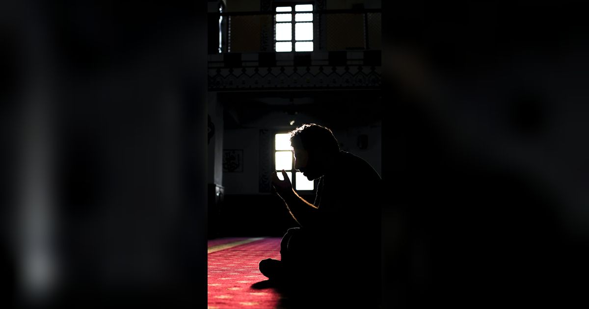 Doa dan Dzikir setelah Sholat Qobliyah Subuh beserta Keutamaannya