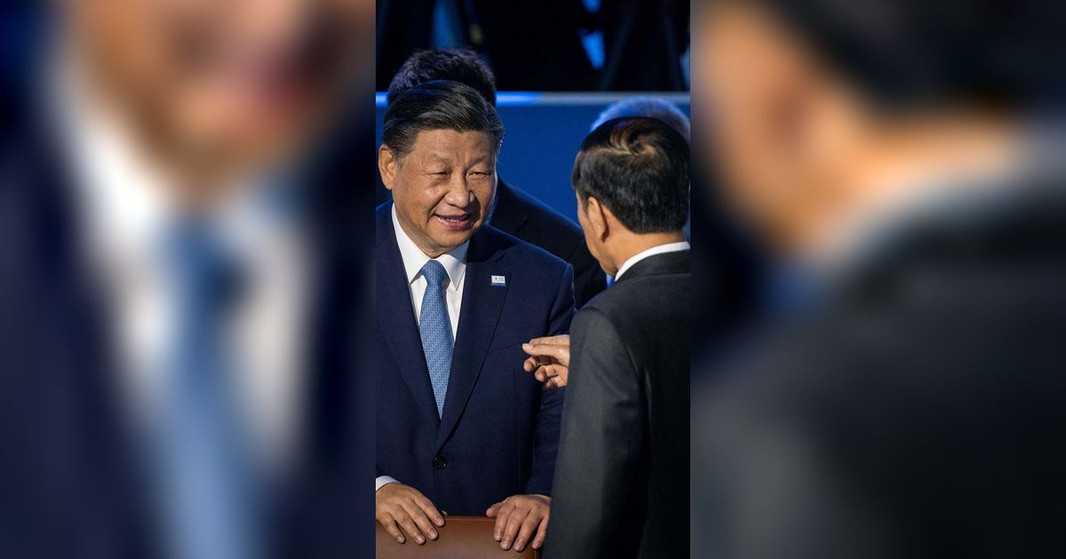 FOTO: Momen Jokowi Berbincang Akrab dengan Presiden China Xi Jinping di Sela KTT APEC 2023