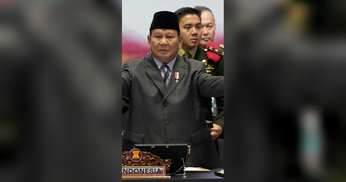 Bertemu Kiai Kampung, Prabowo Curhat Difitnah Tidur Depan Jokowi Saat Rapat Hingga Cekik Wamen