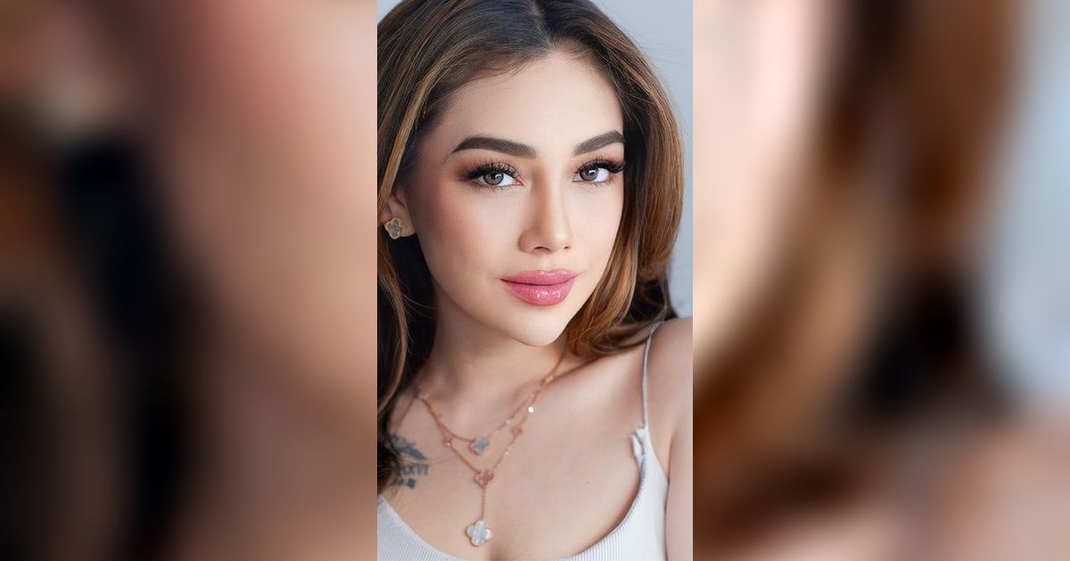 Potret Terbaru Celine Evangelista yang Makin Stunning, Bibirnya Disebut Kian Seksi