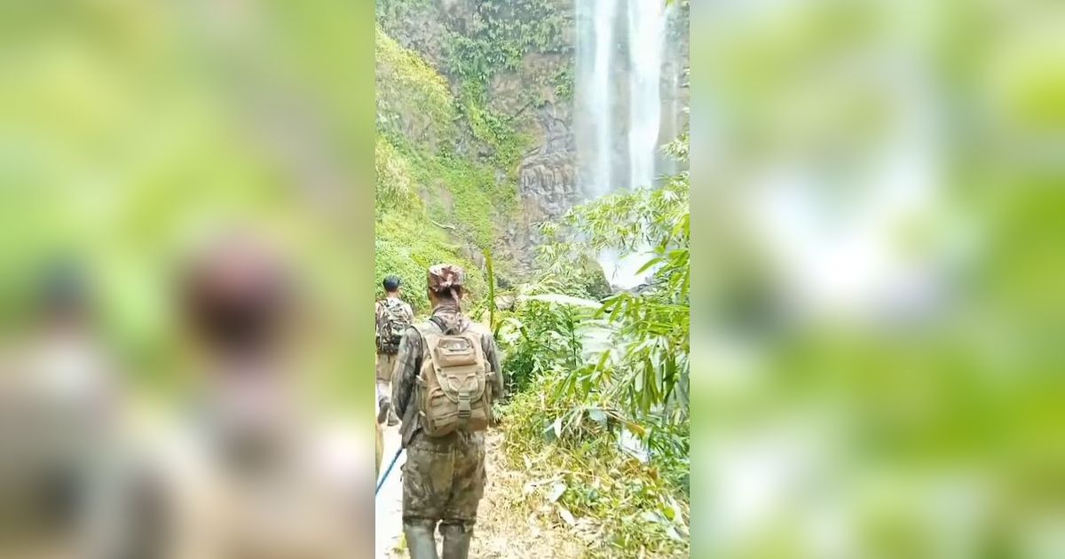 Mengintip Keunikan Curug Cijengkol, Air Terjun yang “Punya Anak” di Cianjur