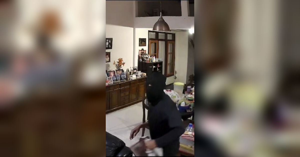 Pencuri Berpakaian Ala Ninja Teror Warga Malang