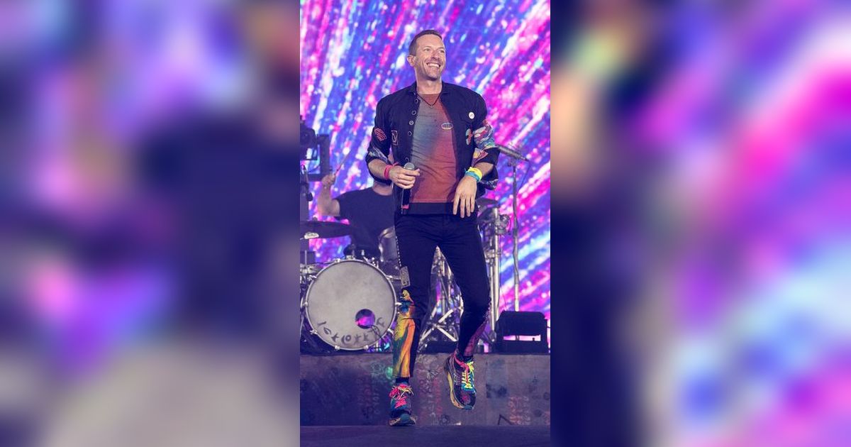 Penutup Rumput GBK Diimpor dari Inggris Jelang Konser Coldplay, Begini Penampakannya