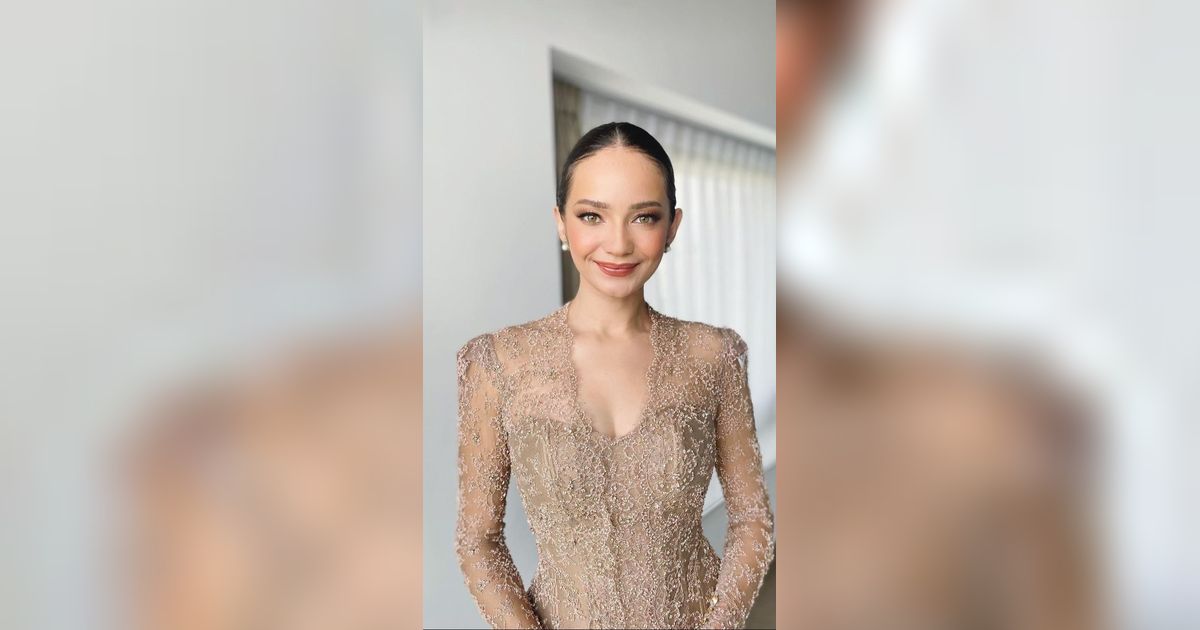 Bedah Kebaya Wisuda Enzy Storia, Disiapkan Sejak Tulis Bab 1 untuk Motivasi