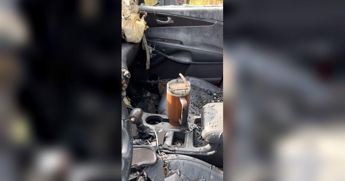 Viral Wanita Dapat Hadiah Mobil Baru Usai Pamer Tumbler Utuh dari Kebakaran