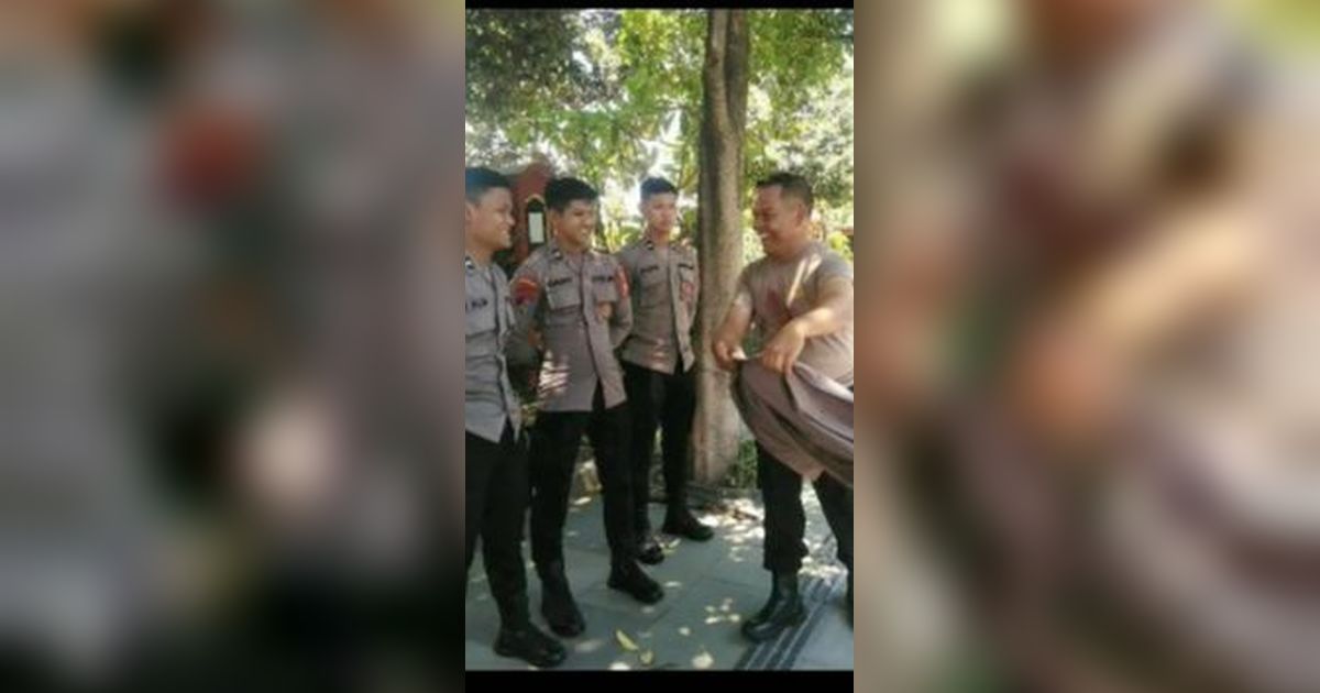 Aksi Polisi di Jalan Raya ini Benar-benar Heroik, Eks Prajurit Terkuat TNI Sampai Salut Luar Biasa