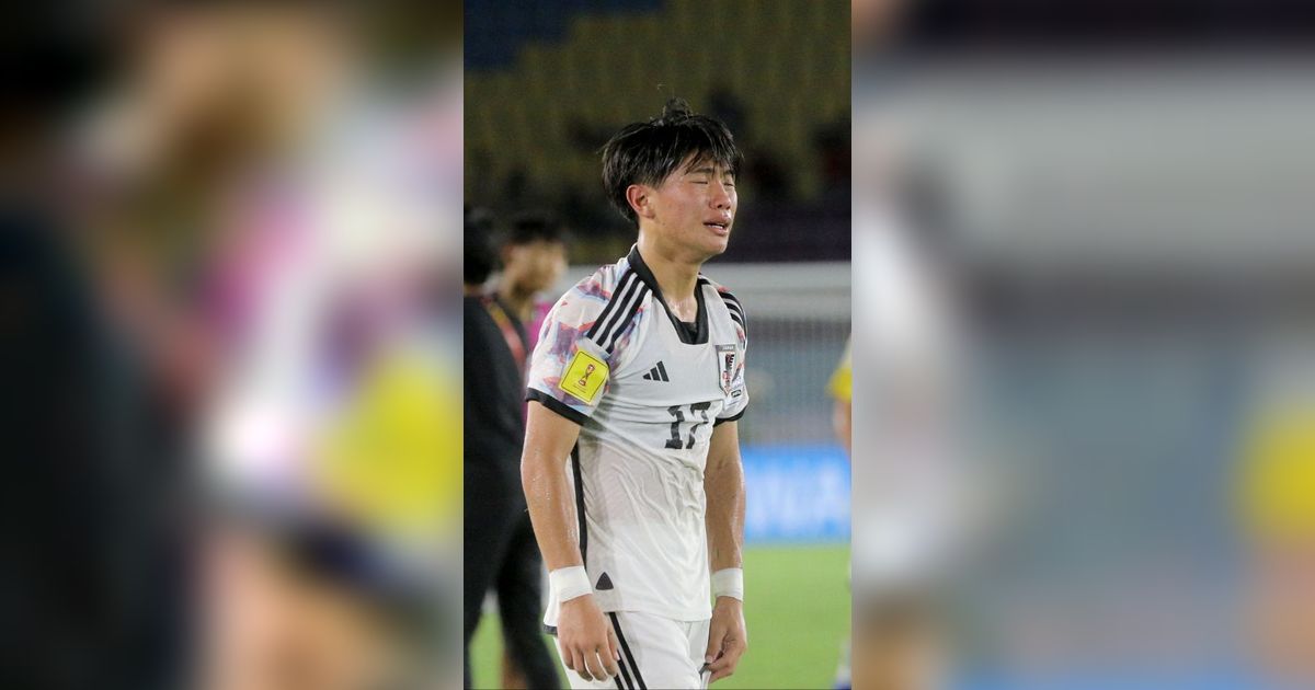 FOTO: Tangis Timnas Jepang U-17 Usai Kalah Melawan Timnas Spanyol U-17 di Babak 16 Besar Piala Dunia U-17 2023