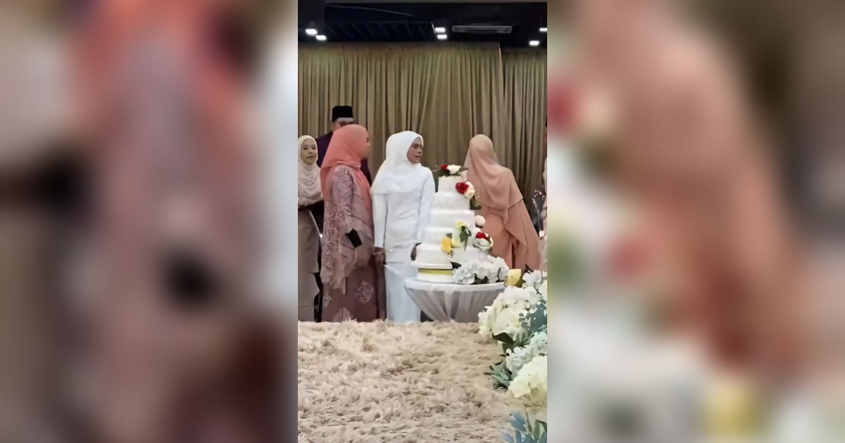 Sudah Terbiasa Jadi MC di Kondangan, Pengantin Wanita Malah Sibuk Atur Tamu di Pernikahannya Sendiri