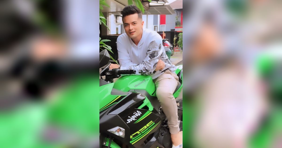 8 Potret Rumah Choky Andriano Pemain Serial Kolosal Angling Darma, Punya Koleksi Mobil dan Keris