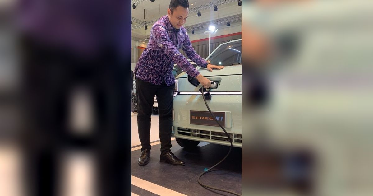 Mobil Listrik Seres E1 Goda Pengunjung GIIAS Bandung dengan Bunga 0 Persen