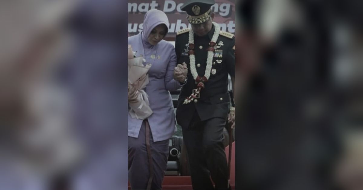 Selalu Mendampingi Suami, Ini Sosok Evi Sophia Istri Panglima TNI Agus Subiyanto yang Curi Perhatian