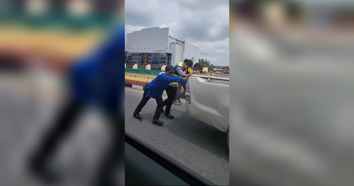 Viral Aksi Polwan Bantu Dorong Mobil Mogok di Flyover, Ternyata Sosoknya Bukan Polisi Sembarangan