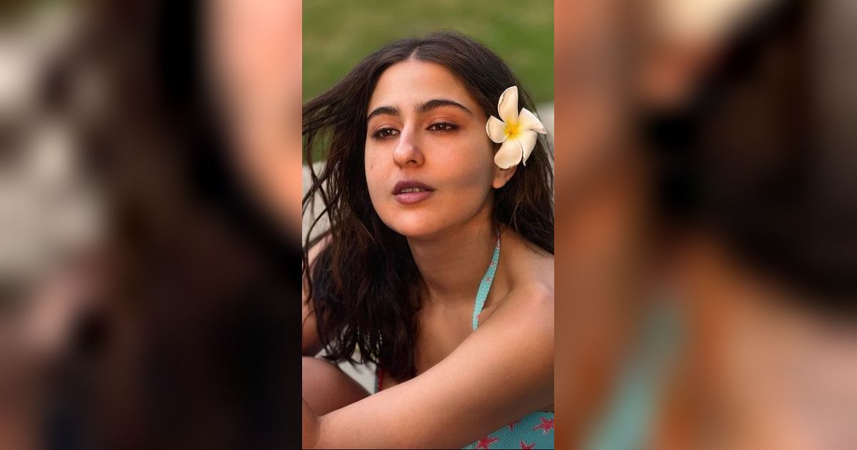 Pamer Perut Rata, 7 Potret Sara Ali Khan Liburan di Pantai