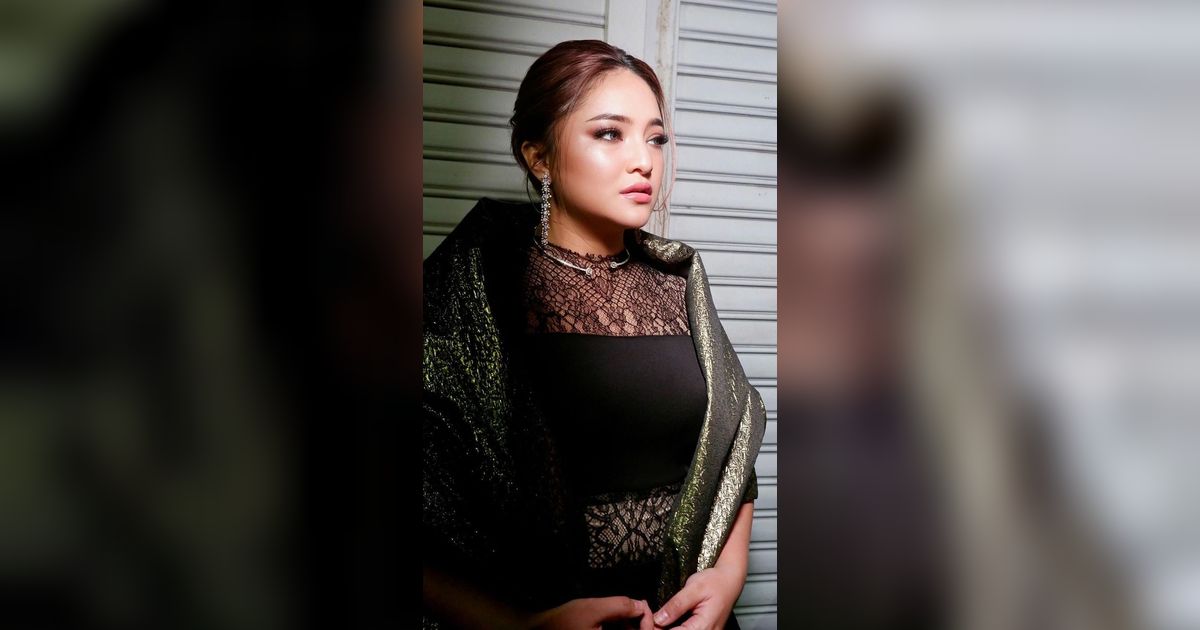 Innalillahi...Marshanda  Sedang Berduka