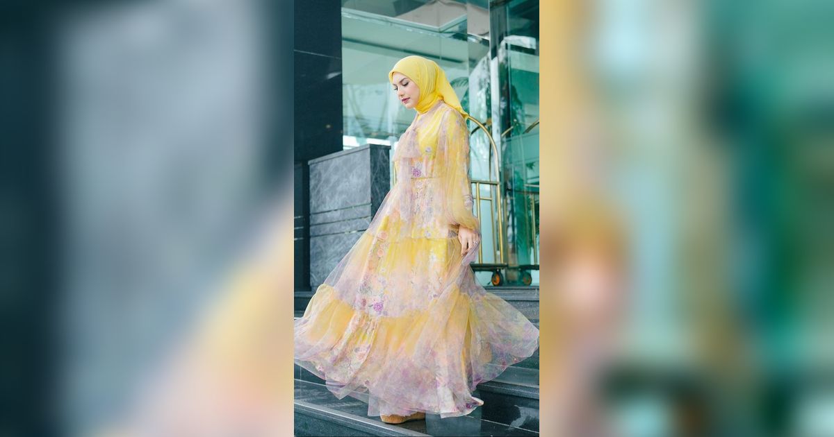 3 Inspirasi Style Feminin dengan Loose Dress dari Irish Bella