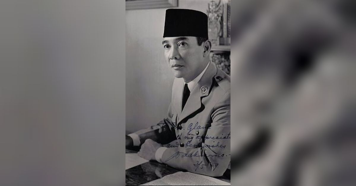 Makna Kalimat Beri Aku 10 Pemuda Niscaya Akan Kuguncangkan Dunia dari Presiden Soekarno