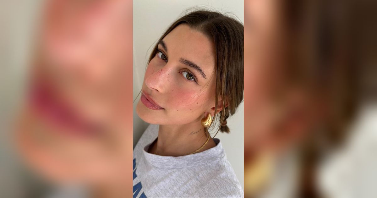 Coba Yuk, Stroberi Makeup Hailey Beiber yang Hits di TikTok