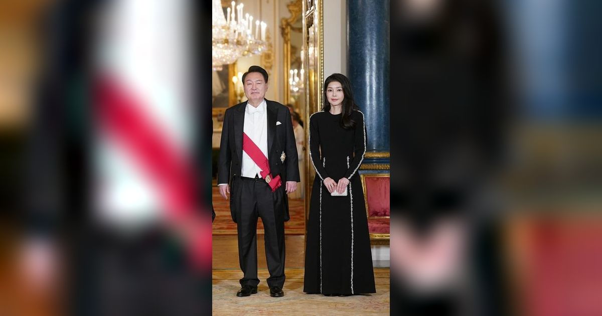 Potret Style Classy Ibu Negara Korsel Saat di Inggris, Tampilannya bak Gadis Muda Belia