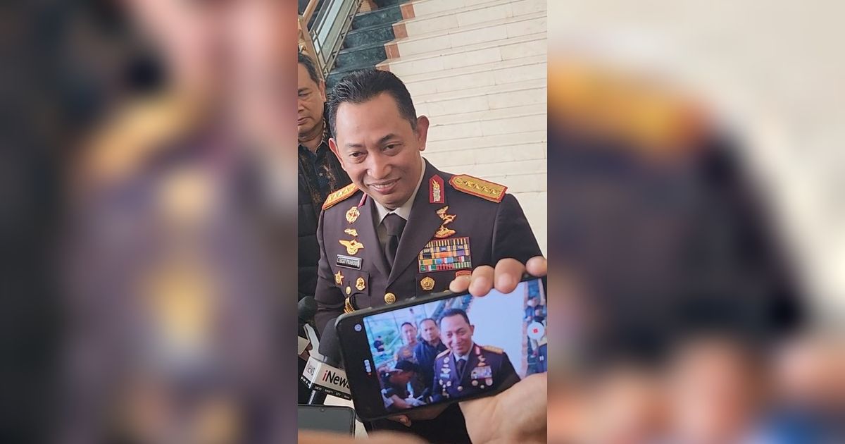 Gestur Tubuh dan Mimik Wajah Kapolri Jenderal Sigit saat Ditanya Tersangka Lain Kasus Firli