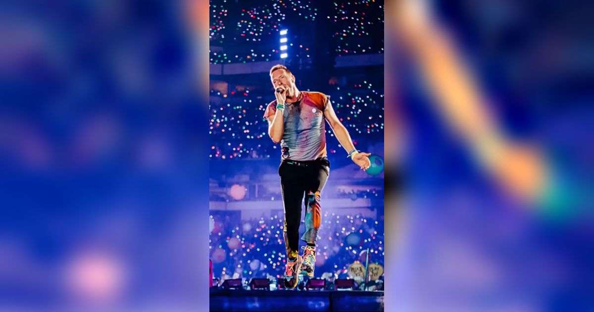 Peduli Lingkungan, ColdPlay Naik Jet Pribadi Berbahan Bakar Minyak Jelantah