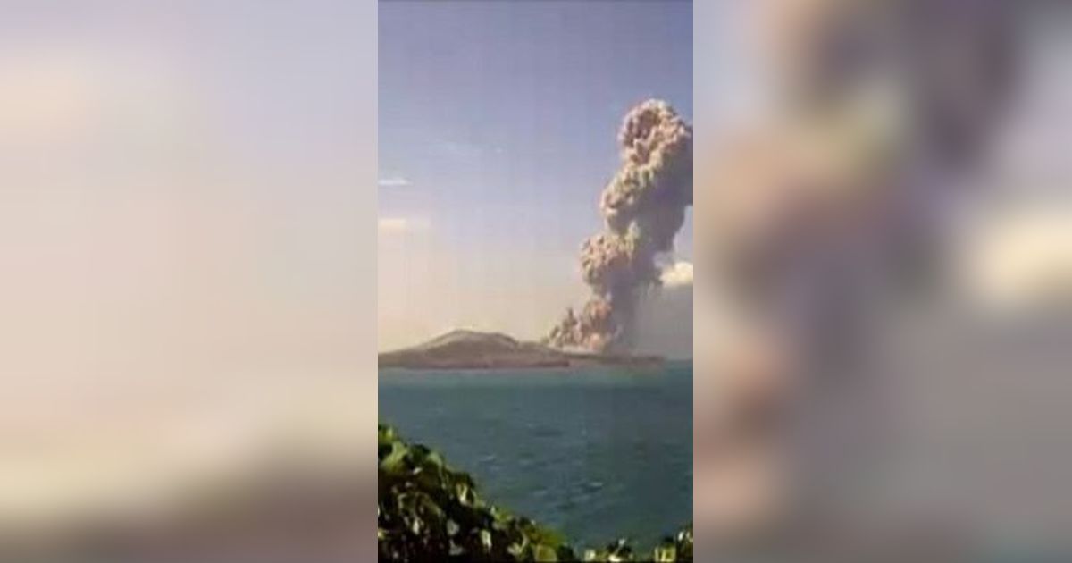 Luncurkan Abu Setinggi 1.000 Meter, Gunung Anak Krakatau Erupsi 80 Kali Sejak 1 Januari hingga 28 November 2023