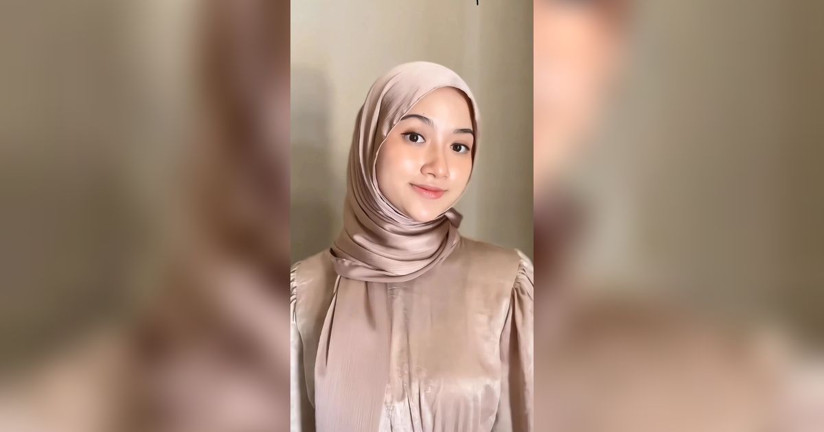 Sulap Tampilan Jadi Mewah dan Feminin dengan Pashmina Silk