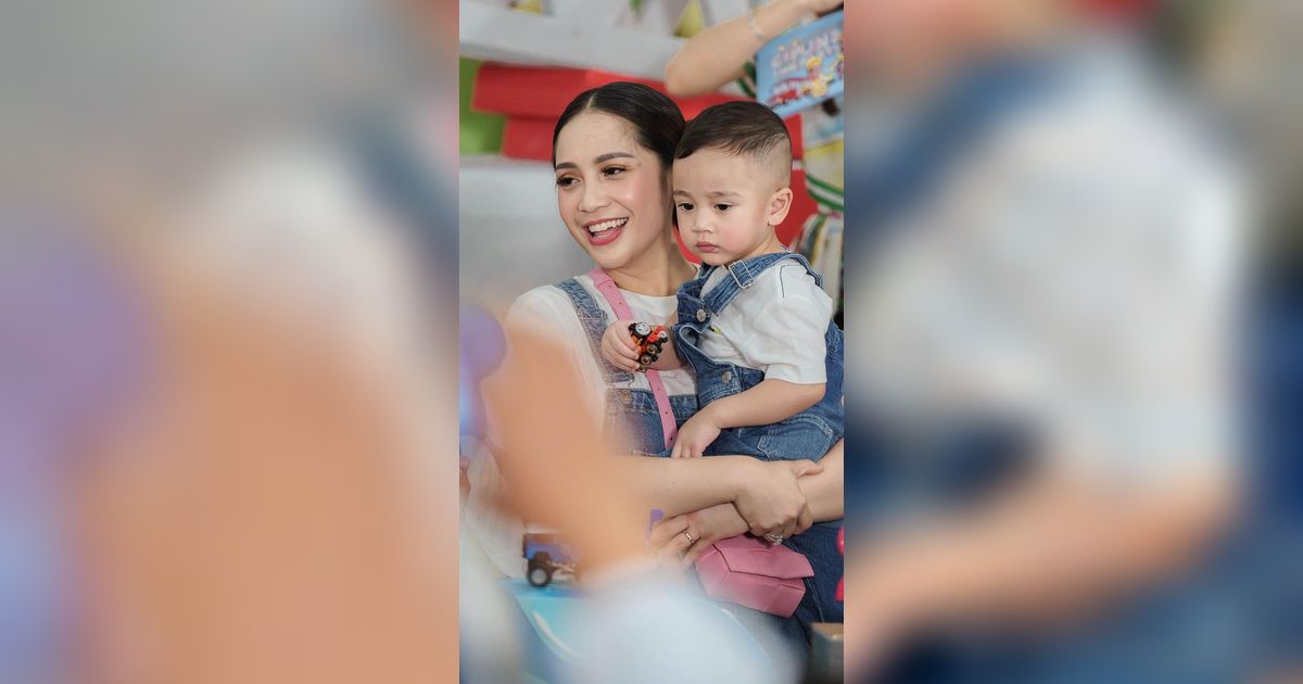 Potret Nagita Slavina Pakai Tas Secuil Mirip Ketupat, Seharga Motor Matik, Lihat nih Bentuknya!