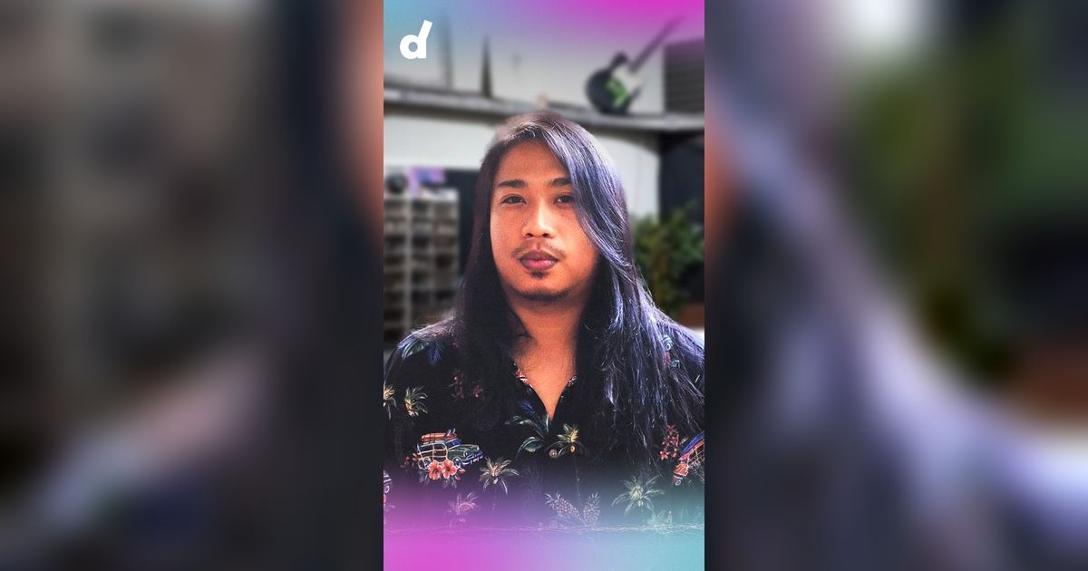 Potret Rumah Komika Praz Teguh, Serasa Masuk `Gudang Sneakers`