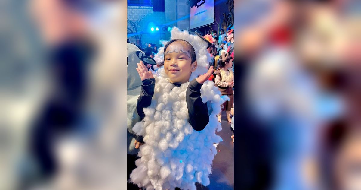 Gemoy Maksimal, Potret Gala Sky Jadi Domba Saat Pentas Seni Pertamanya