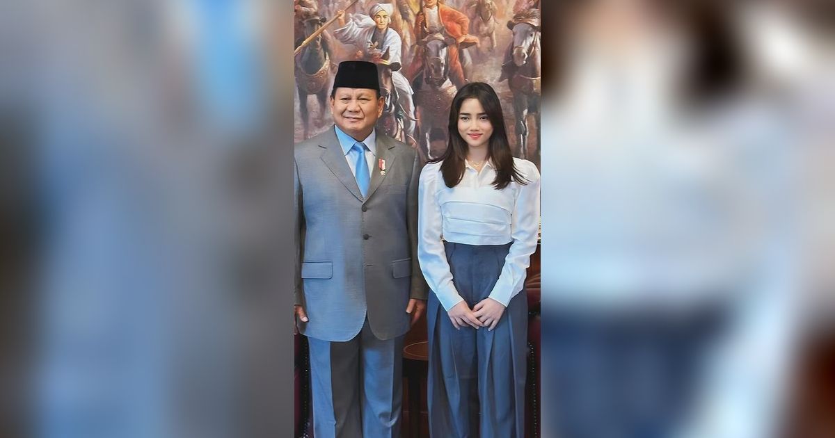 10 Potret Fuji Diundang Makan Siang Prabowo Subianto, Outfitnya Jadi Sorotan!