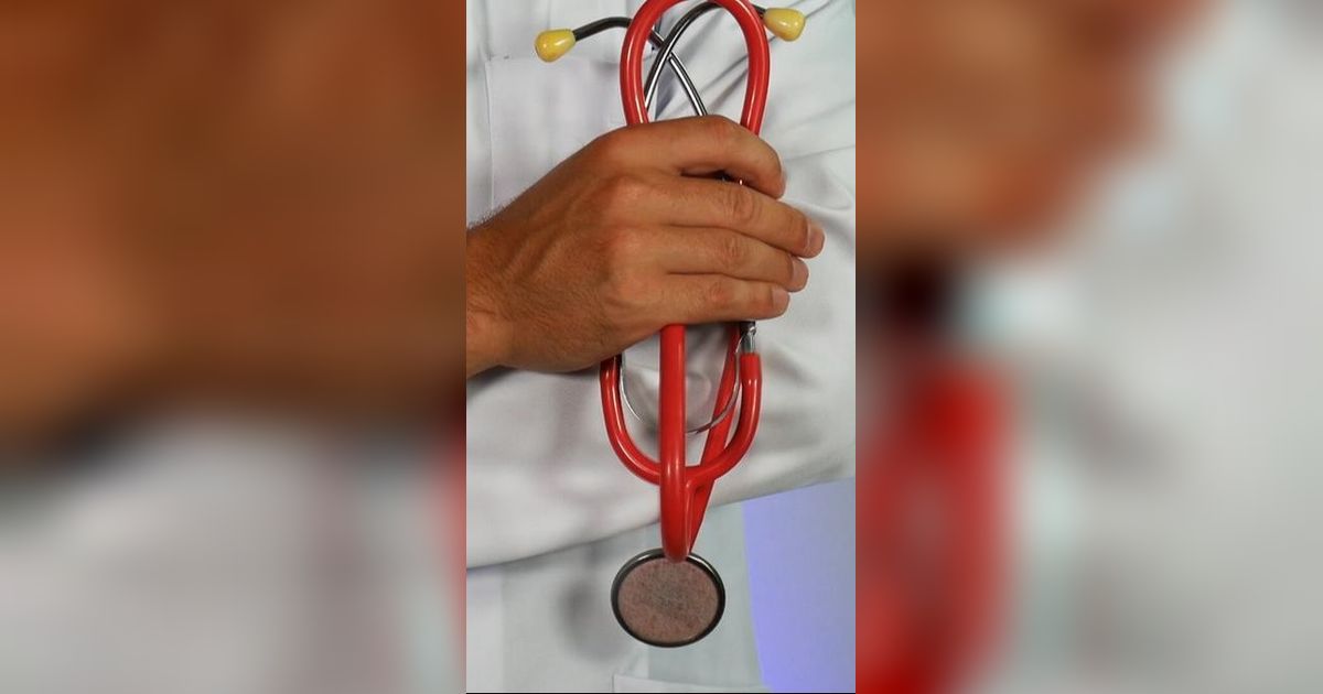 Dokter di Palestina Histeris Lihat Korban Israel yang Ternyata Anaknya Sendiri