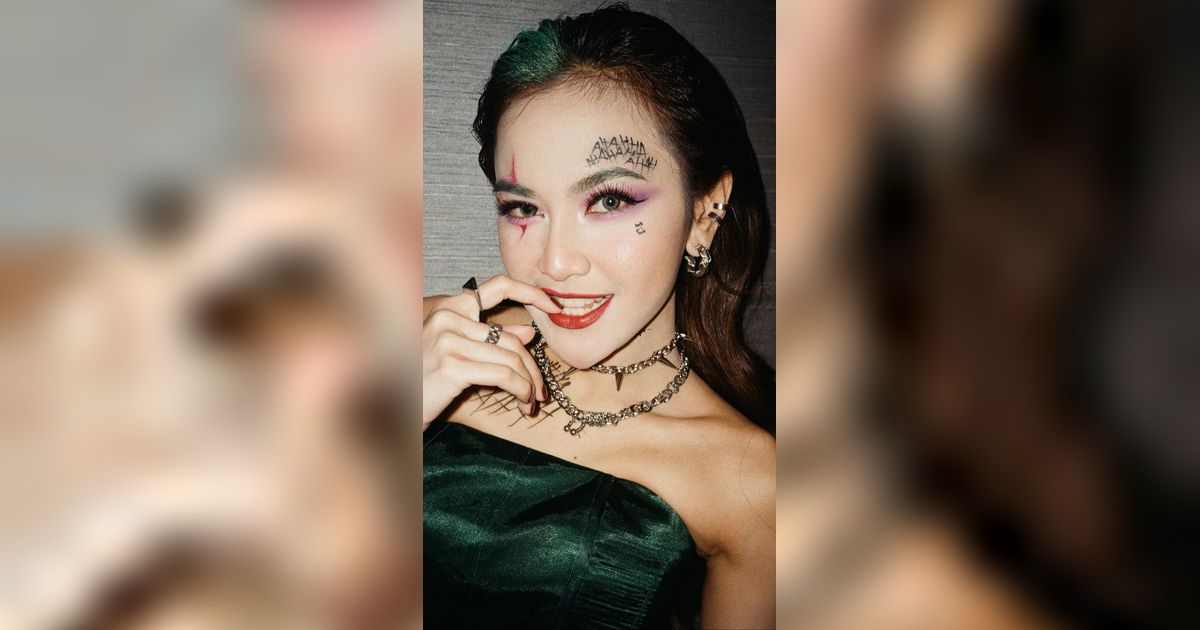 5 Potret Mahalini Cosplay Jadi Joker, Ada Tato Tulisan di Wajah