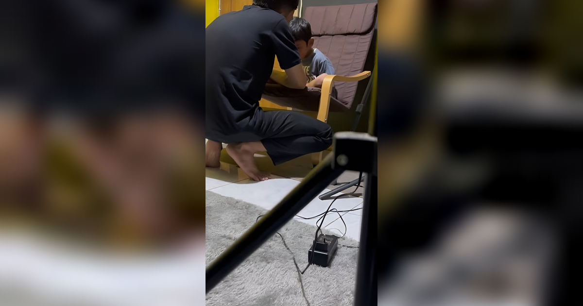 Momen Ayah Nasihati Sang Putra karena Bentak Ibunya Bikin Warganet Meleleh