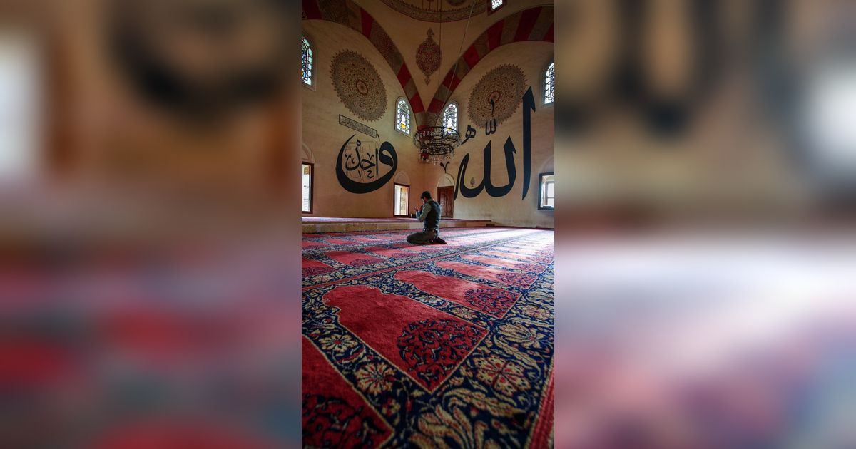 Ingin Menjadi Hamba yang Dicintai Allah SWT? Lakukan Hal Ini dan Jangan Pernah Ditinggalkan