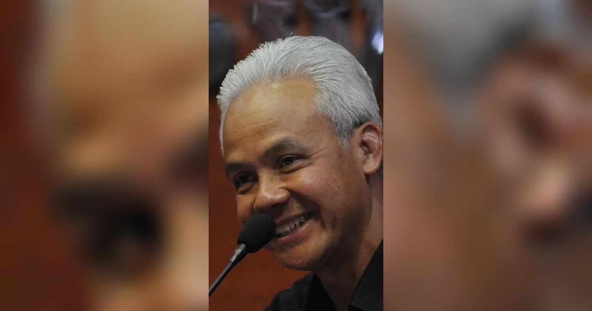 FOTO: Senyum Ganjar Pranowo Saat Hadiri Dialog Santai Bareng Anggota PWI Seluruh Indonesia di Kantor Dewan Pers