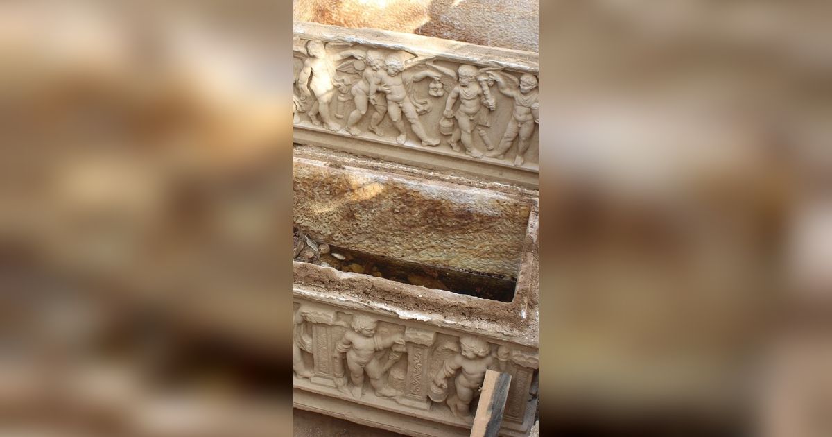 Heboh Penemuan Peti Mati Romawi Kuno dengan Desain Indah, Isinya Bikin Penasaran
