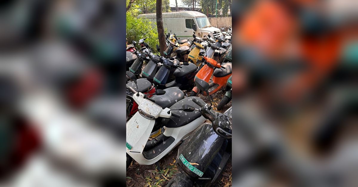 FOTO: Penampakan Ratusan Motor Listrik di India Terbengkalai, Ini Penyebabnya!