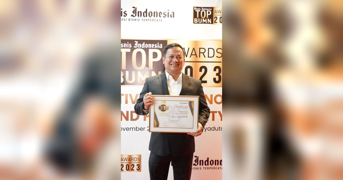 Direktur Utama PNM Arief Mulyadi jadi The Best CEO di Ajang Top BUMN Awards 2023