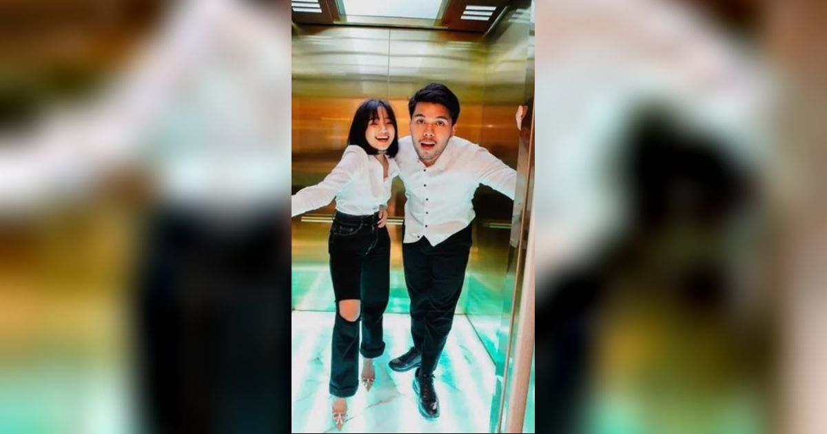 10 Adu Gaya Fuji VS Aaliyah Massaid Jadi Model Video Klip Bareng Thoriq, Mana Lebih Keren?